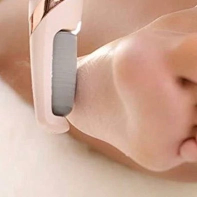 سوهان برقی پا غلطکی شارژی به همراه باطری قابل شارژ و کابل شارژ دو قدرته